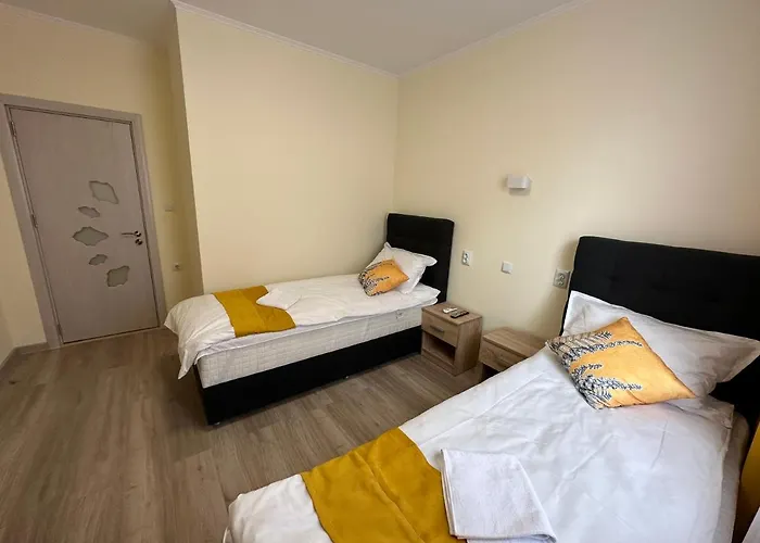 Pensionat Utopia 2, By Lmg Chisarja